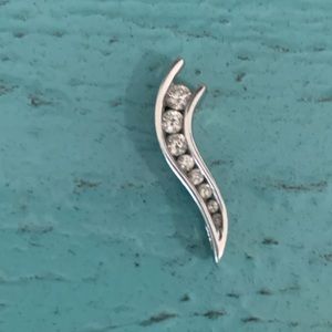 10K White Gold Diamond Journey Pendant